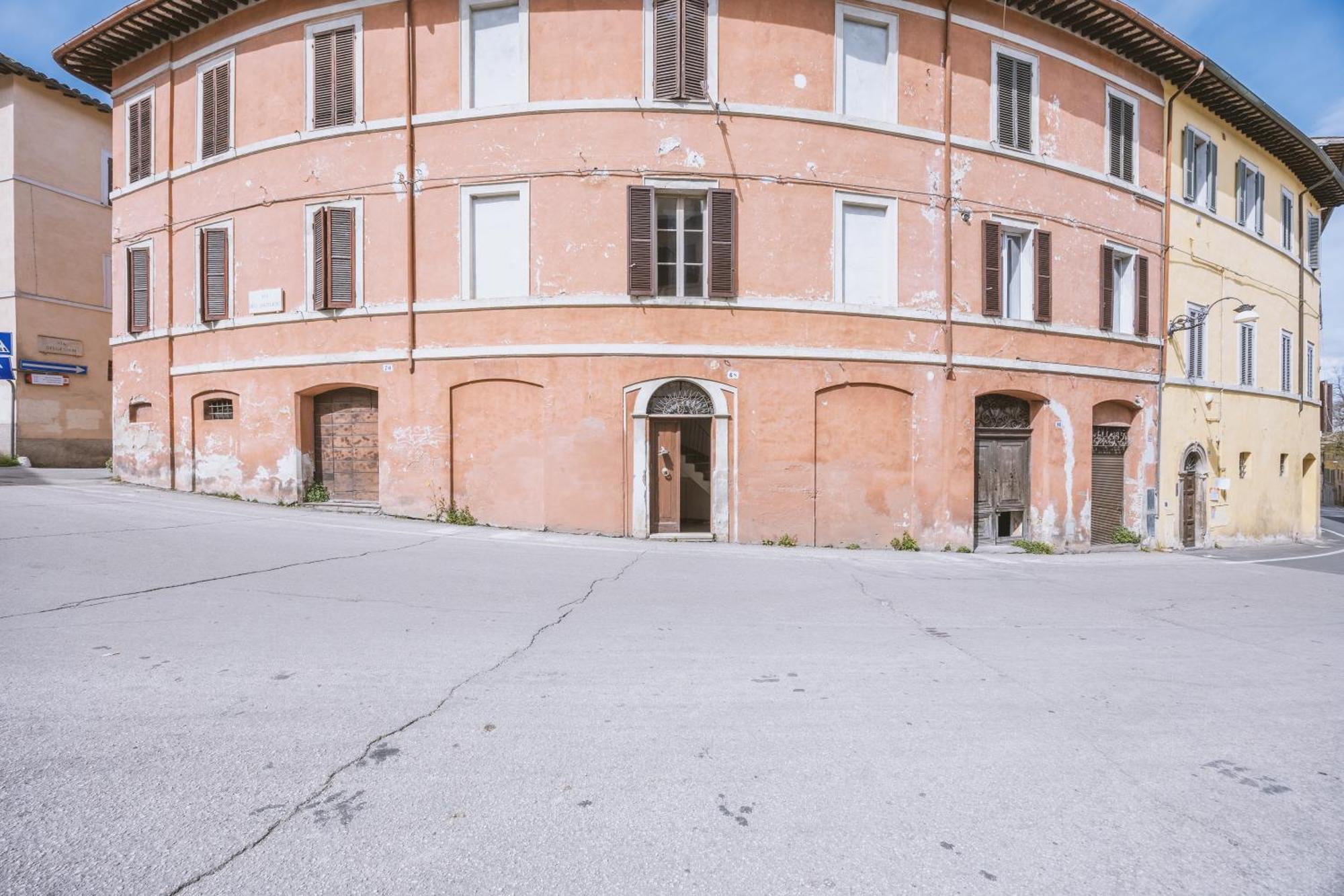 Bhr - Appartamento Dell'Anfiteatro Spoleto Buitenkant foto